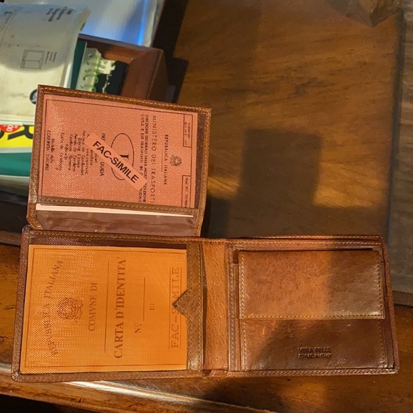 Wallet - Picture 5 of 5